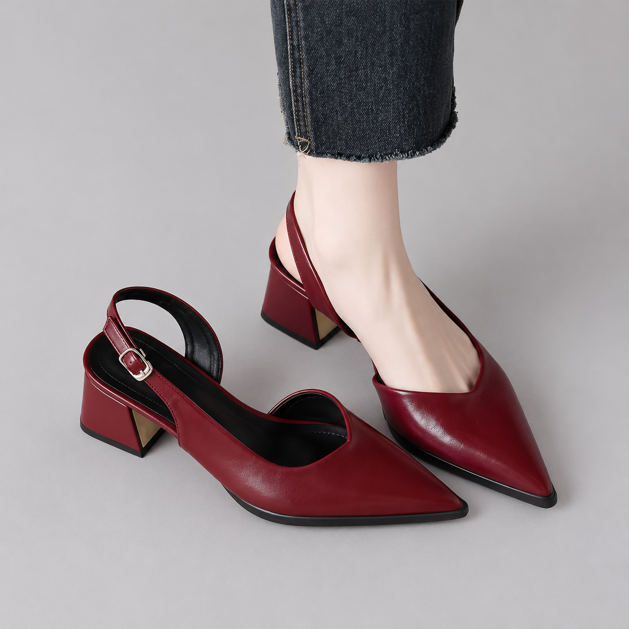 The Victoria Slingback